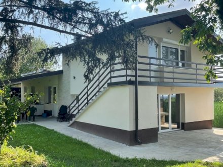 Dumbovo Guest House